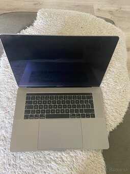Macbook Pro 15, 2018 + IPad 13, 2018 - 3