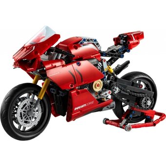 LEGO Technic 42107 Ducati Panigale V4 R - 3