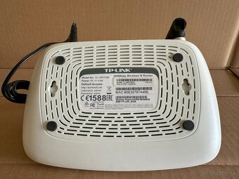 TP-LINK TL-WR740N Wi-Fi router - 3
