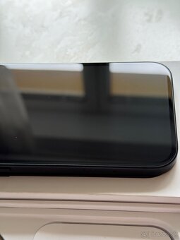iPhone 15, Black, 128GB - 3