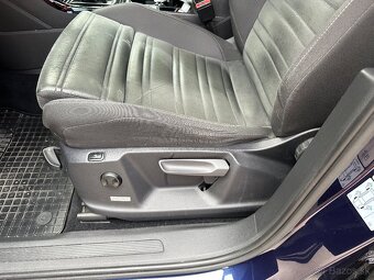 Touran,2.0tdi,110kw,2017,208000km,dsg,higline,modra metaliza - 3