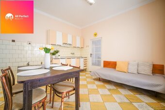 Na predaj rodinný 3,5 izbový dom pred rekonštrukciou v Šinta - 3