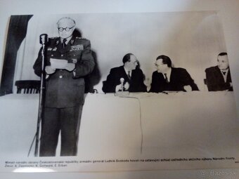 staré foto z čias socializmu / transparent - 3