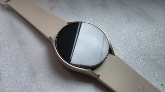 Predám hodinky Samsung Galaxy Watch6 40mm SM-R930 Gold - 3