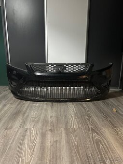 Nárazník Ford focus st - 3