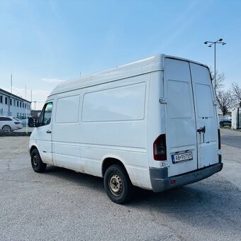 Mercedes-Benz Sprinter - 3