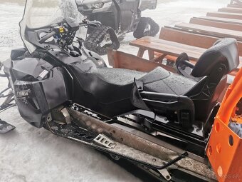 Sněžný skútr Lynx rotax 1200 - 3