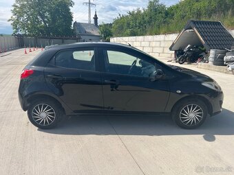 Mazda 2 - 3