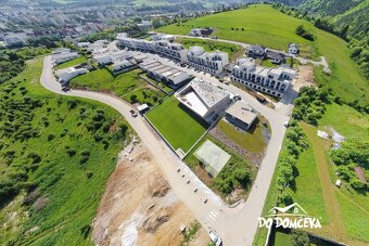 DO DOMČEKA | Slnečný pozemok s panoramatickým výhľadom v luk - 3