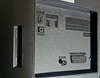 Samsung UE32EH4003W - 3
