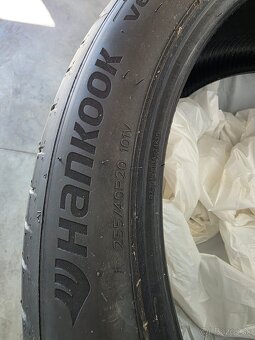 225 40 R20 - 101V - HANKOOK - 3