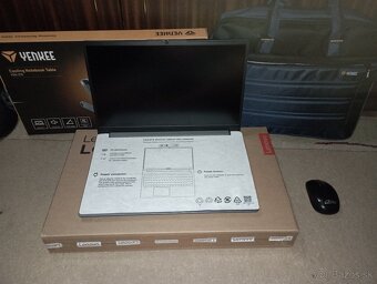 Lenovo - 3