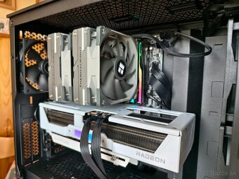 Herny PC - 7800X3D, RX 9070 16GB, 32GB RAM, 3TB SSD, 850W - 3