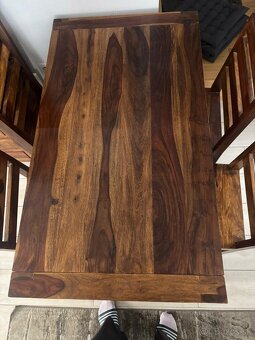 Stôl a stoličky - 3