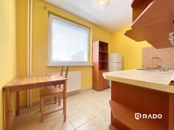 RADO | Na predaj priestranný 1 izbový byt, Halalovka, Trenčí - 3