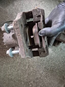 Strmene/brzdiče BMW e60/61 530d 160kw - 3