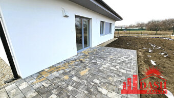 REZERVOVANÝ - Na predaj novostavba 4 izbový bungalov s teras - 3