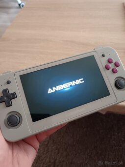 Handheld konzola Anbernic RG505 - 3