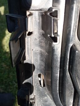 predam maska grill na Nissan Qashqai 62310HV00 - 3