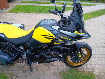 SUZUKI V-STROM DL 1000 - 3