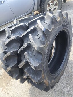 TRAKTOROVA PNEUMATIKA,PLASTE GUMY TRAKTOR ZETOR UKT - 3