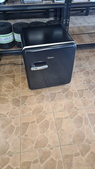 MIDEA malá chladnička - 3