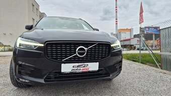 Volvo XC60 2.0 B4 mHEV DARK edition AWD - 3
