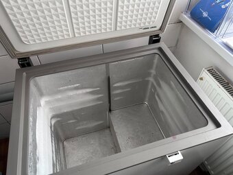 Samostatne stojaci mraziaci box - 3