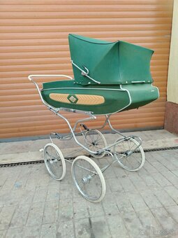 Starý retro kočik - 3