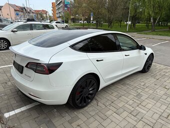 TESLA 3 Facelift Performance 4x4 Black packet - 3