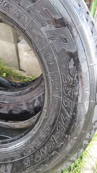 235/75 r17.5 - 3