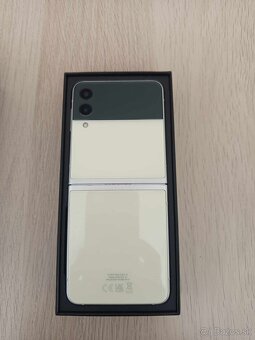 Samsung Z flip3 5g - 3