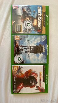 Predám Xbox One S + 3 hry + ovládač zadarmo ku konzole - 3