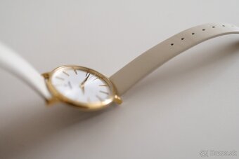 Nové dámske hodinky FESTINA 20372 - 3