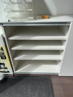 Komoda - 3