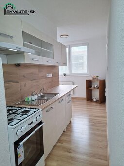 Jednoizbový byt s balkónom a parkovacím miestom v Prievidzi, - 3