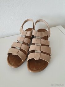 Dámske béžové sandálky - 3