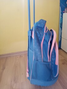Školská taška na kolieskach - 3