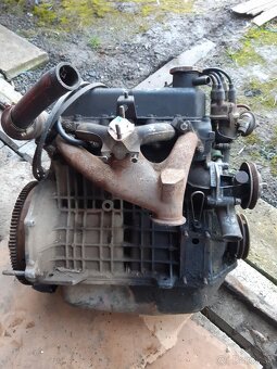Škoda 100 -120 Favorit ,-bloky potrubí aj . - 3