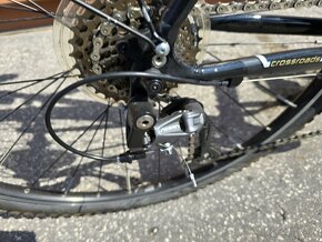 Specialized Crossroads Elite
- 3