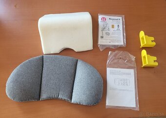 PETITE&MARS Autosedačka Reversal II Isofix Grey (0-18 kg)
- 3