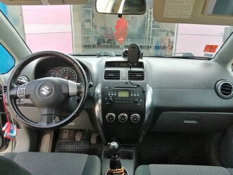 Suzuki SX4 - 3