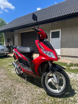 Predám Skúter 50cc 4t Top stav - 3