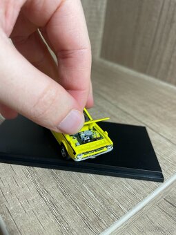 autíčka/modely Hot Wheels Matchbox Porsche GMC Mitsubishi - 3