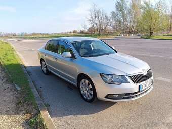 Škoda Superb 1,8 sedan - 3