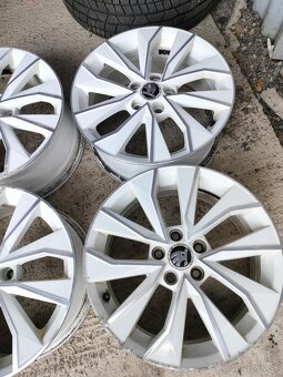 4ks alu disky orig. Škoda 5x100 r16 - 3