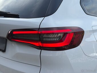 BMW X5 3.0d MHEV xDrive, r. 2022, 210kW, výbava, BMW servis - 3