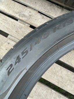 Pirelli 245/40 R19 4x=150e - 3