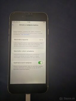 iPhone SE 2020 - 3