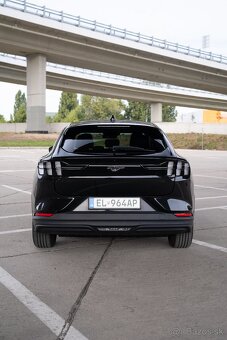 Ford Mustang Mach-E STD RWD 75kWh - odpocet DPH - 94% SoC - 3